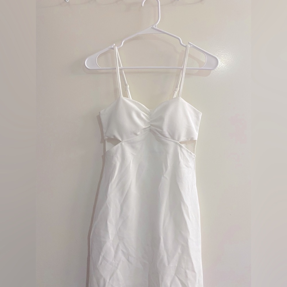 White petite dress🤍✨